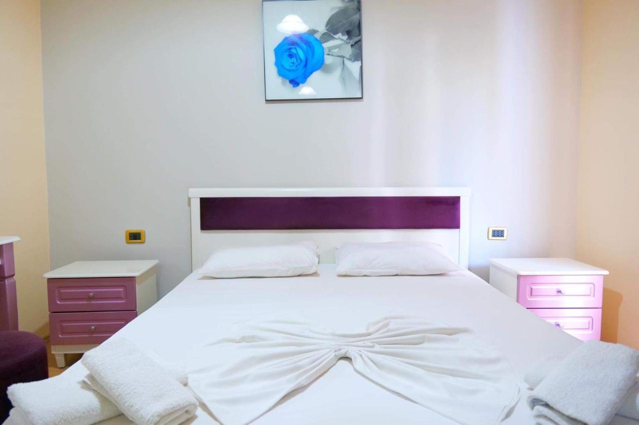Hotel Erdano Sarandë 外观 照片