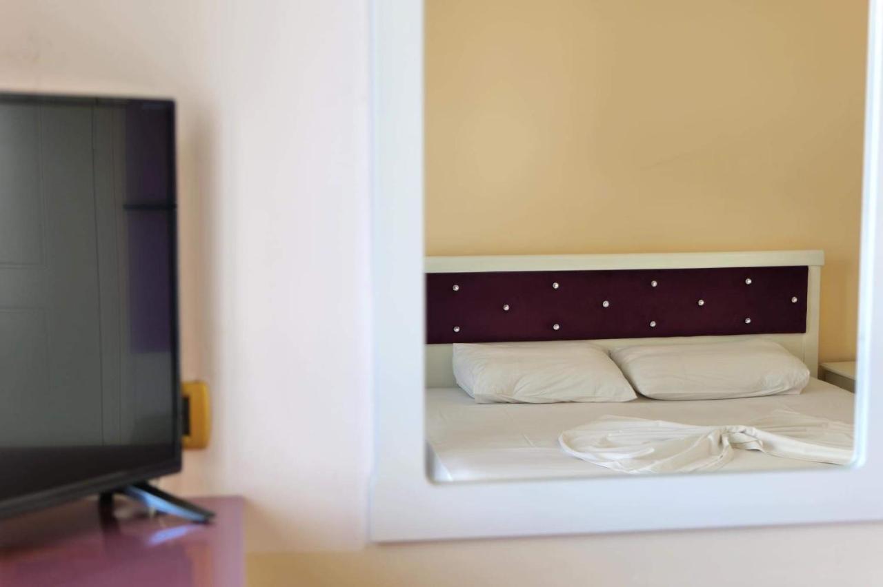 Hotel Erdano Sarandë 外观 照片