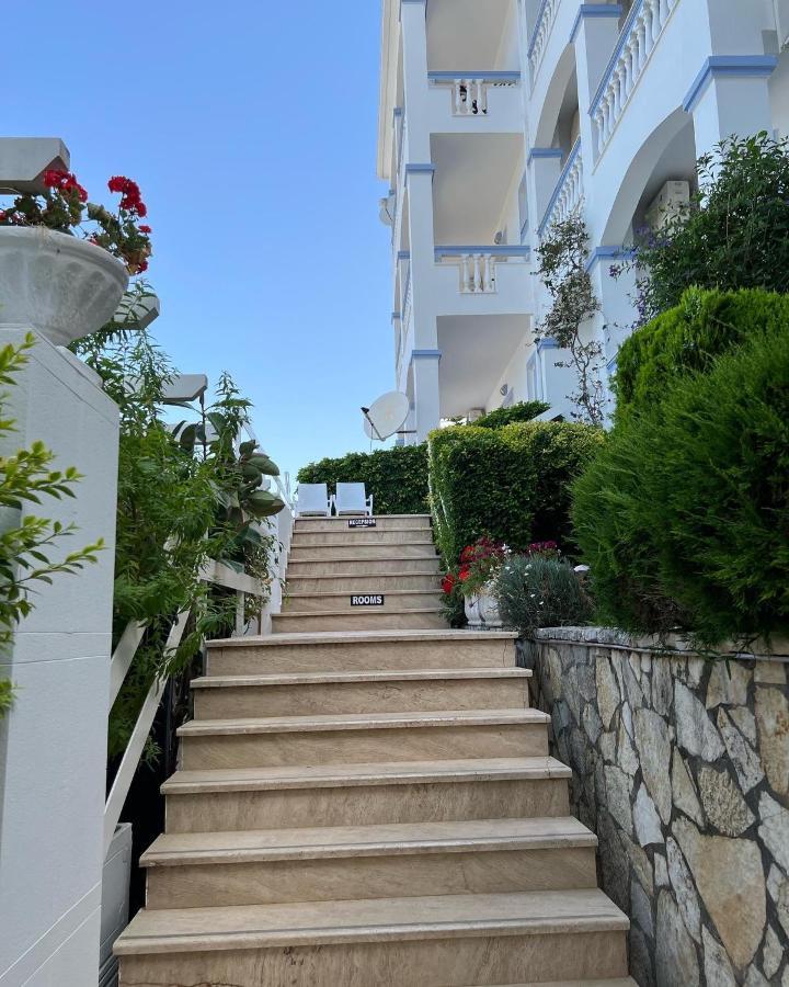 Hotel Erdano Sarandë 外观 照片