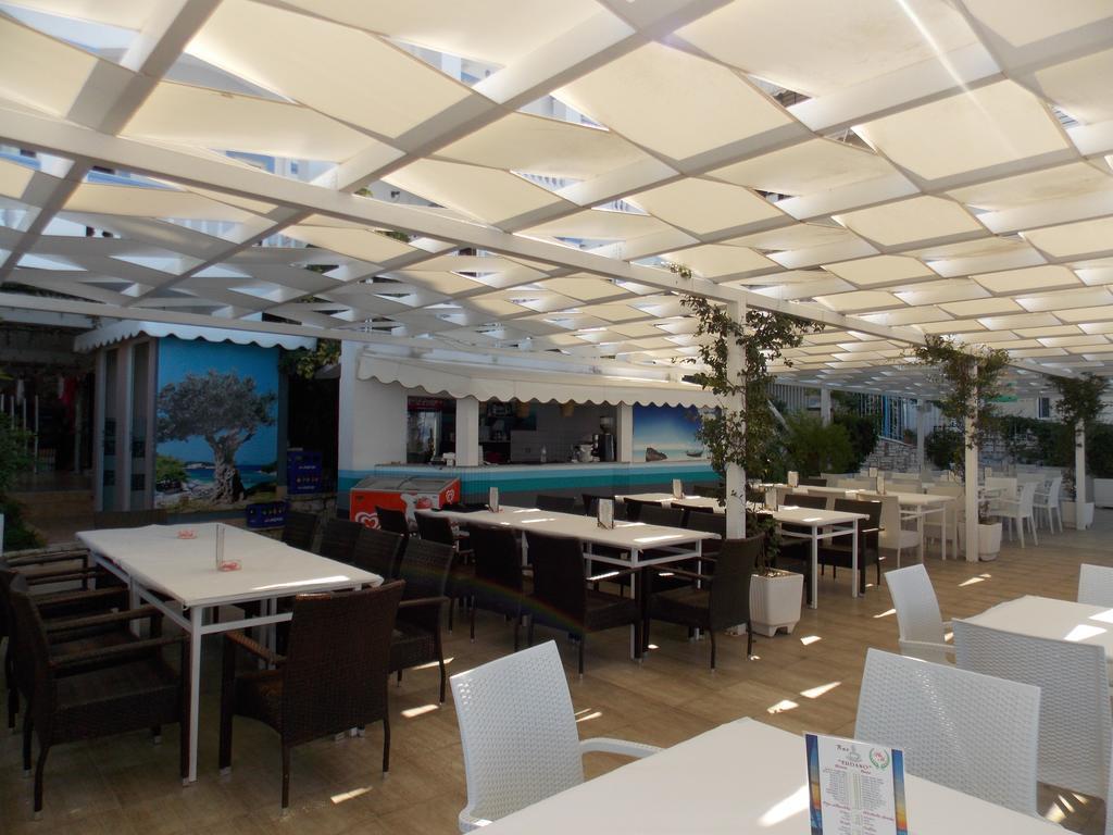 Hotel Erdano Sarandë 外观 照片